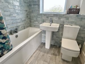Family Bathroom- click for photo gallery